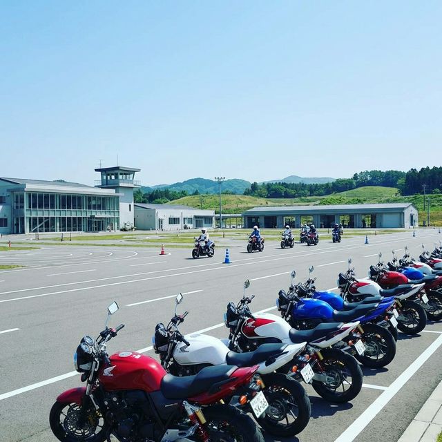 バイク合宿免許の教習所イメージ